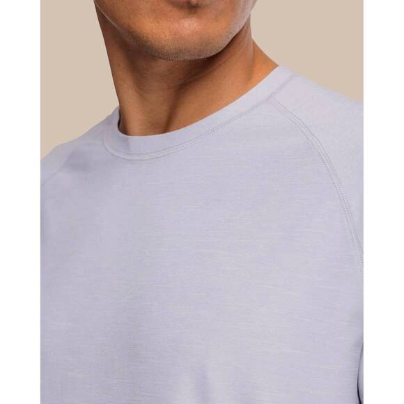 NEW SOUTHERN TIDE brrr-illiant performance long sleeve t-shirt in platinum grey - Picture 5 of 5